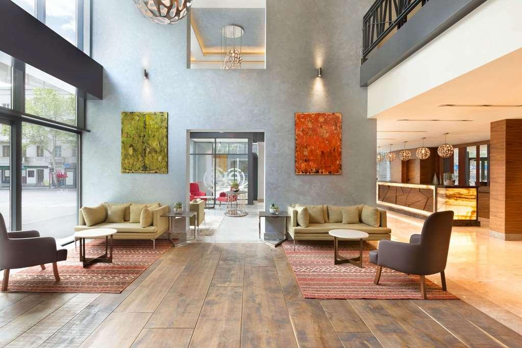 Ramada Encore Тбілісі Інтер'єр фото